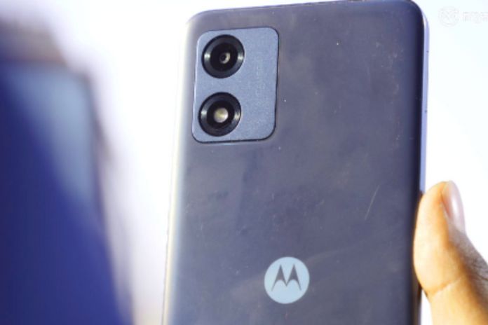Is Moto e13 Good? The Cell Phone Has A Good Battery